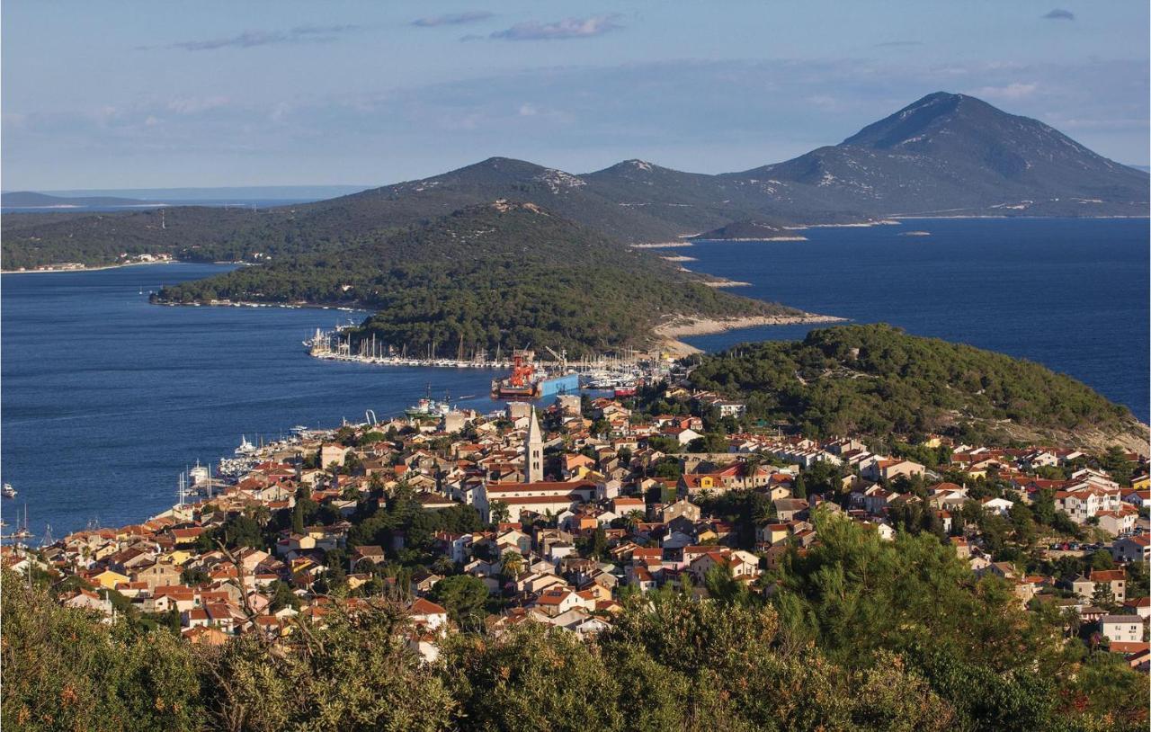 Lovely Apartment In Mali Losinj With Kitchen Exteriér fotografie