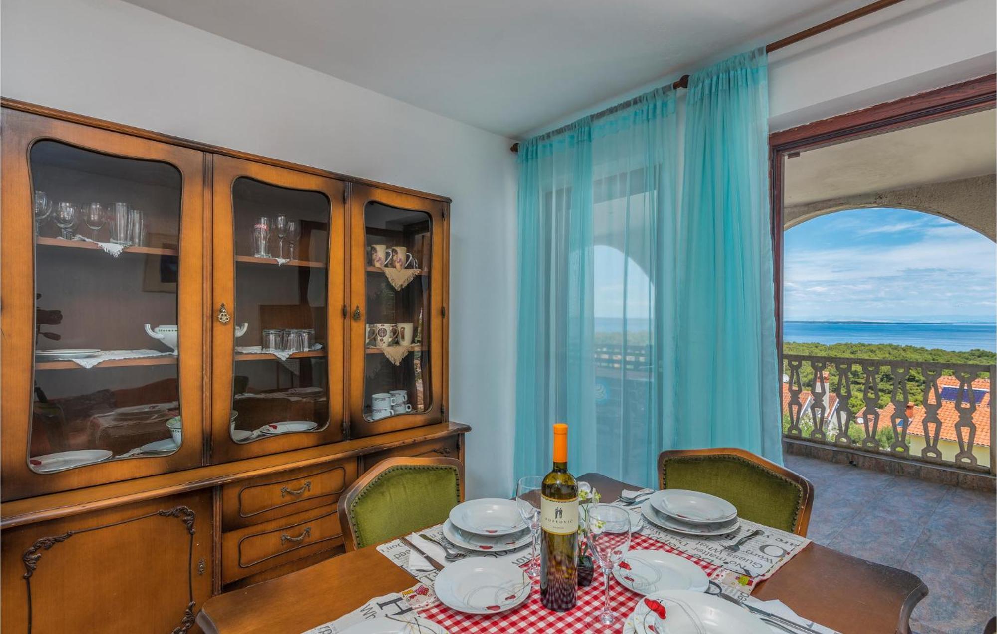 Lovely Apartment In Mali Losinj With Kitchen Exteriér fotografie