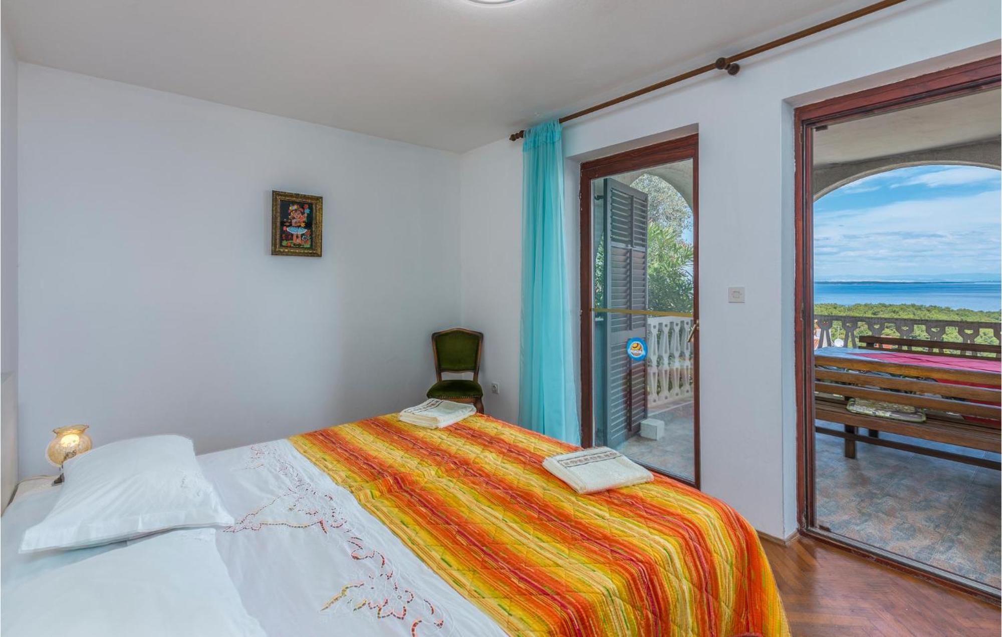 Lovely Apartment In Mali Losinj With Kitchen Exteriér fotografie